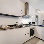 4 Passi Mare 2 Apartment *